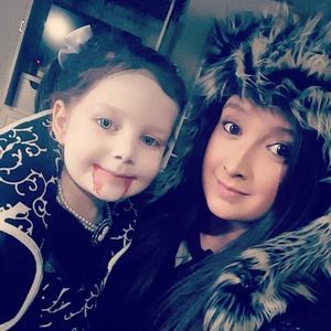 Meet your Posher, Elissa